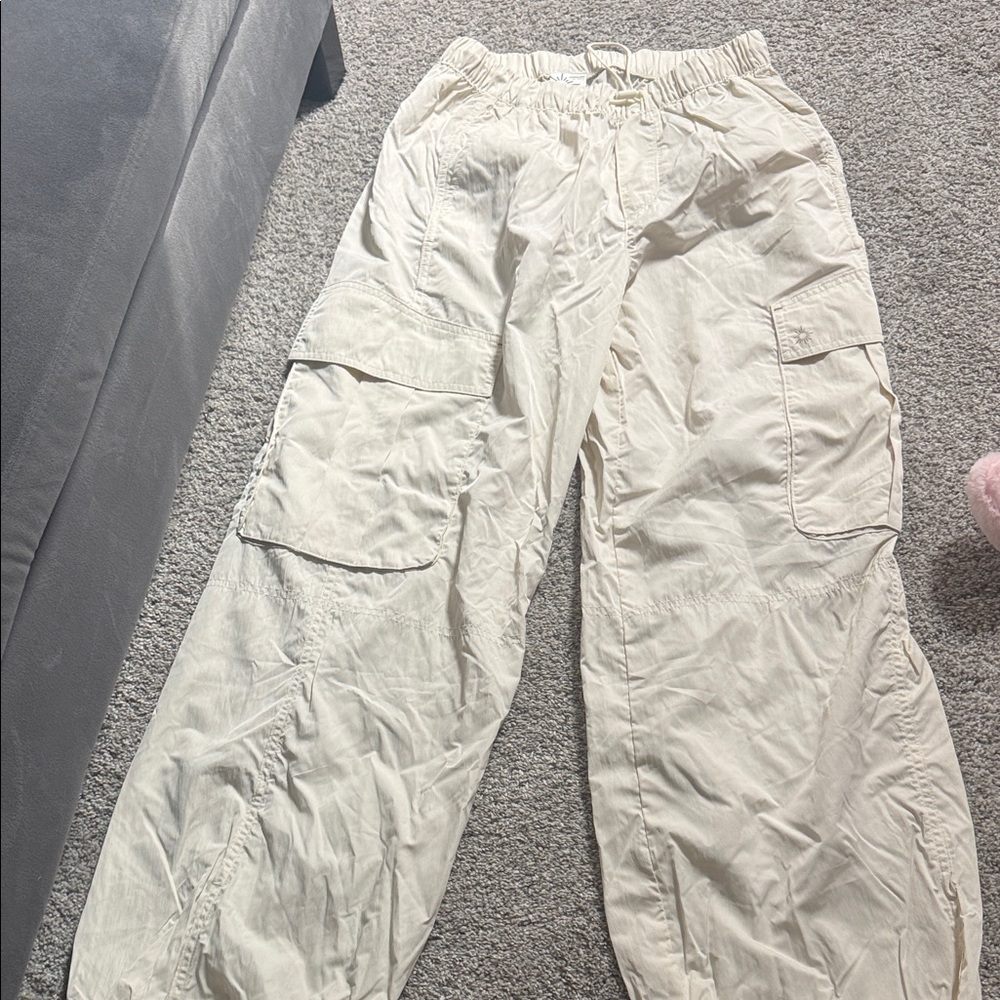 Women's Cream Cargo Joggers